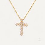 Collier Croix en Zirconium