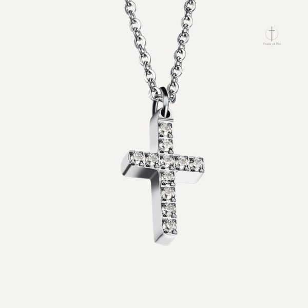 Collier Croix minimaliste avec design élégant