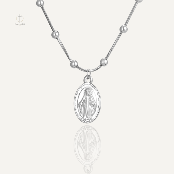 Bijou religieux Vierge Marie en collier