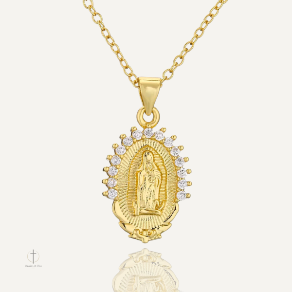 collier-vierge-marie-dore-1 Collier Vierge Marie Doré en métal brillant