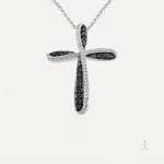 Pendentif Croix en Argent avec Strass Éclatant
