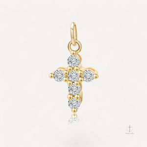 Pendentif Croix en Diamant élégant et raffiné
