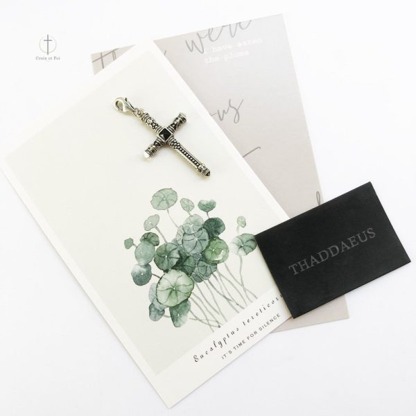 Accessoire religieux, pendentif croix stylisé pour homme