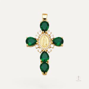 Pendentif Croix en Pierre Précieuse élégante
