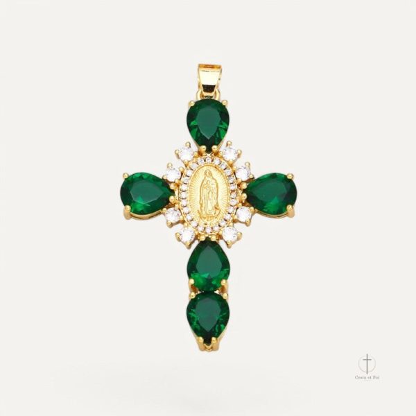 Pendentif Croix en Pierre Précieuse élégante