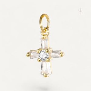 Pendentif Croix Romane en design classique