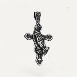 Pendentif Main Prière en croix, symbole de spiritualité