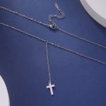 Collier croix tendance, parfait pour les occasions spéciales