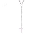 Petit collier croix, un symbole de foi et d'élégance