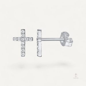 Bijou croix orné de cristaux en zirconium