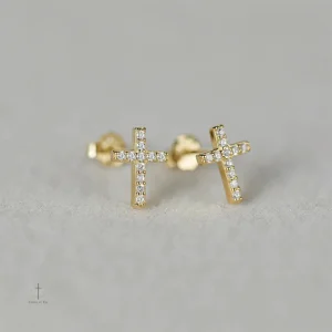 Piercing croix élégant avec détails en zirconium