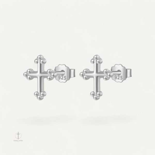 Piercing en forme de croix pour un style unique